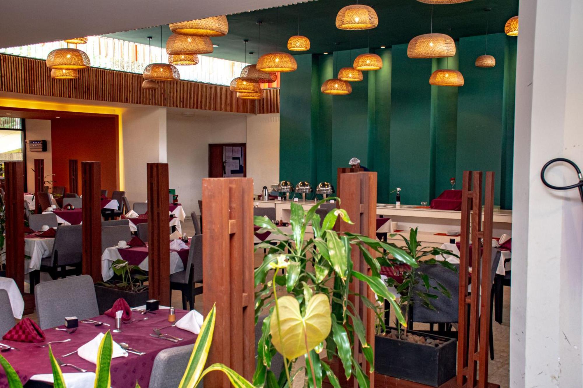 Hotel Boulevard Nairobi, City Centre Cbd ภายนอก รูปภาพ