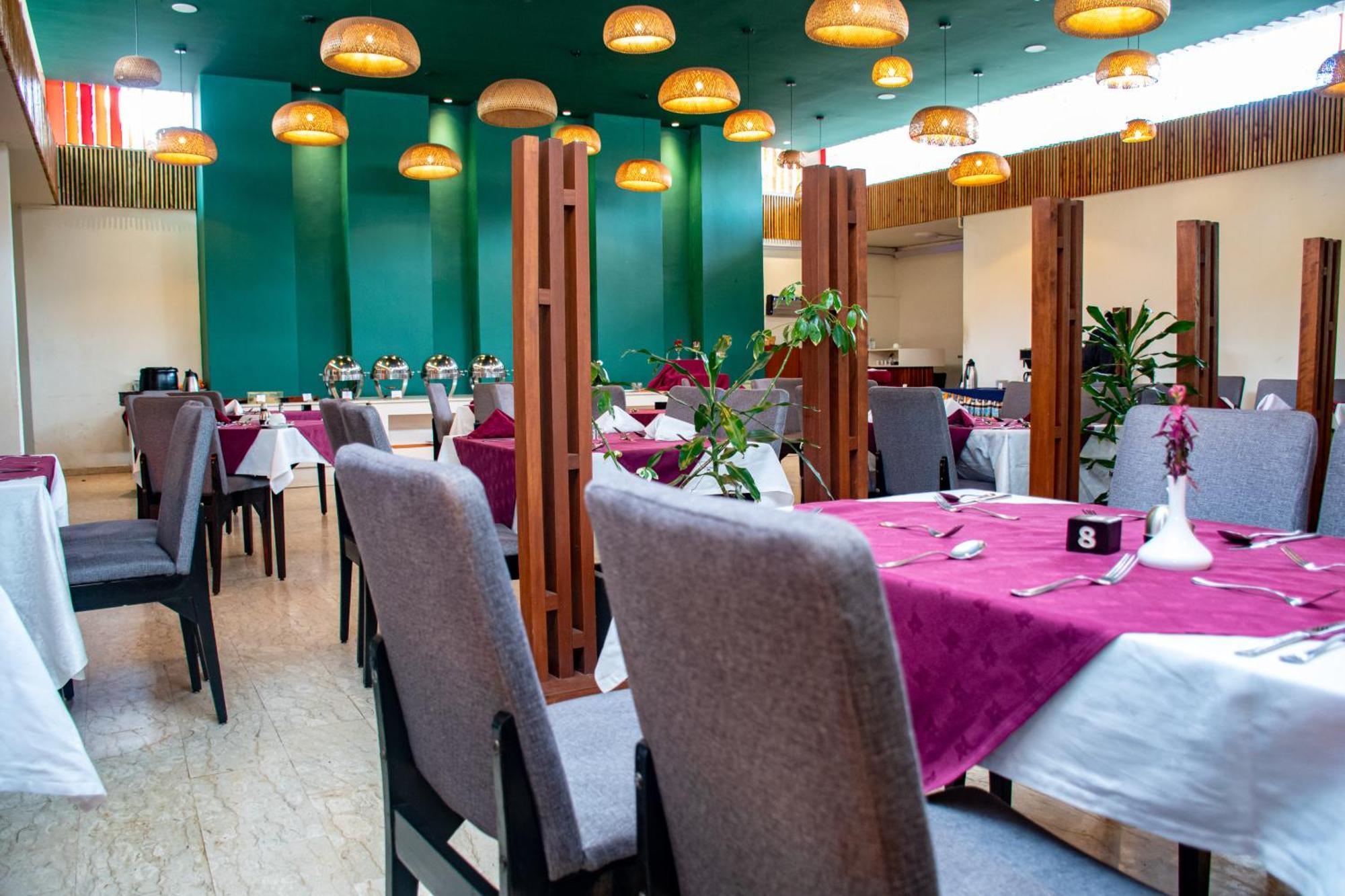 Hotel Boulevard Nairobi, City Centre Cbd ภายนอก รูปภาพ